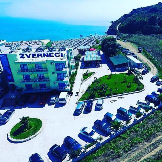 Hotel Zverneci Vlore Exterior photo